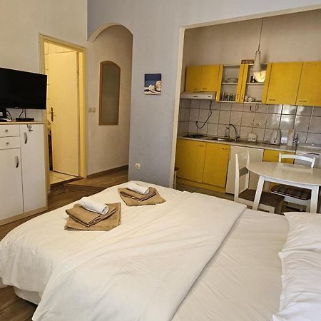 Studio Apartment Kiki For 2, Near Old Town & Beach, Free Wifi Zadar Exteriér fotografie
