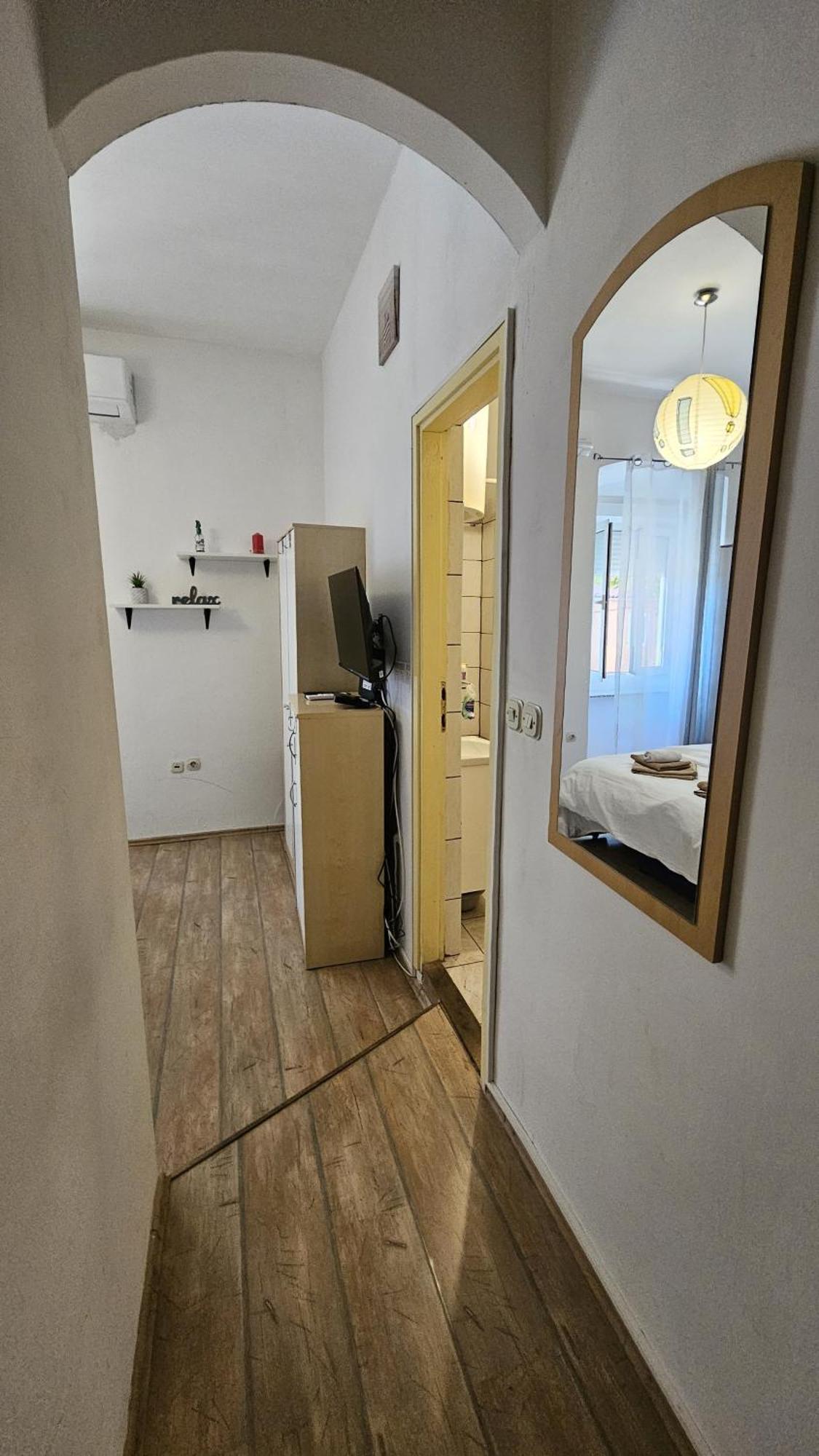 Studio Apartment Kiki For 2, Near Old Town & Beach, Free Wifi Zadar Exteriér fotografie
